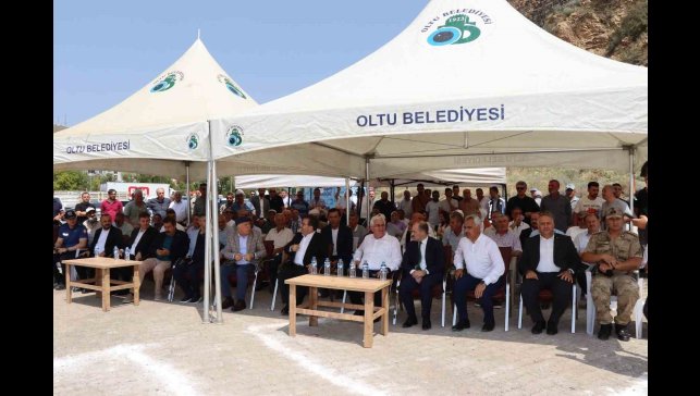 Oltu'da Kapalı Halk Pazarı'nın temeli atıldı