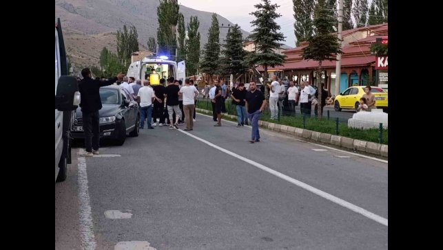 Maden Köprübaşı Mahallesi sakinleri, yolda gerekli önlemlerin alınmasını istiyor