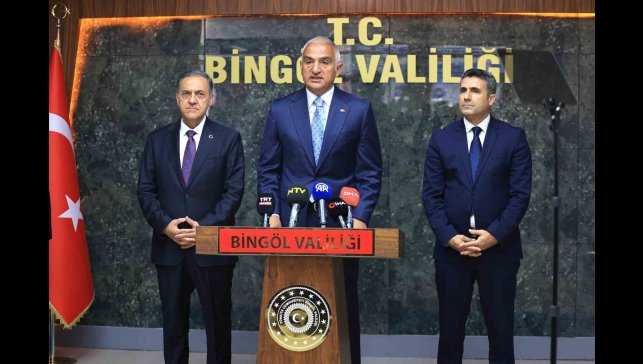 Bakan Ersoy: "Turizm alanında da ülkemizde büyük bir devrim gerçekleştirip, turizmi ilk kez stratejik bir sektör ilan ettik"