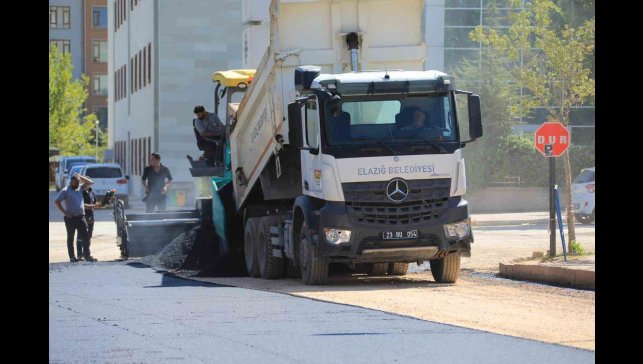 Elazığ'da asfalt seferberliği sürüyor