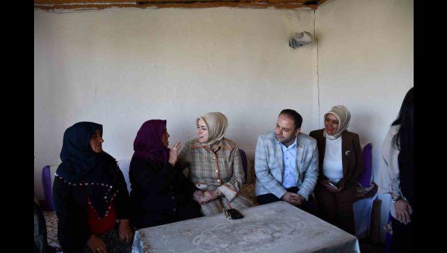 Cumhurbaşkanı Erdoğan'ın, Terörsüz Türkiye mektubu Ardahan'da şehit annesine ulaştı