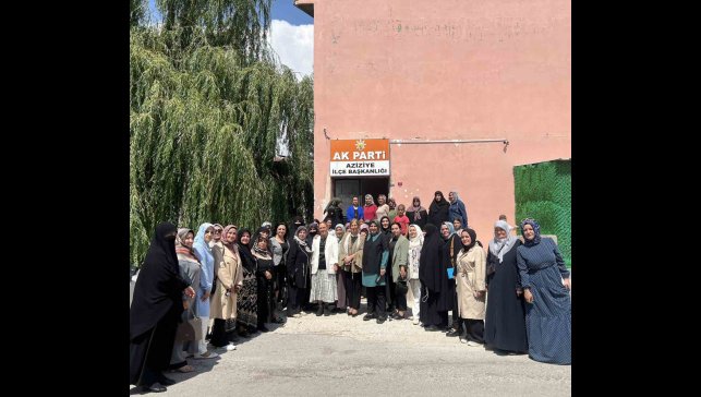 AK Parti Aziziye ilçe kadın kolları teşkilat toplantısı yapıldı
