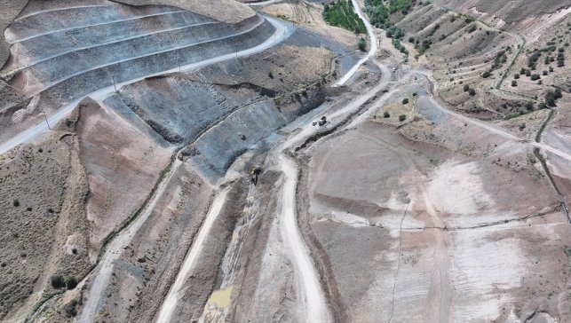 Van'da yapımına başlanan göletler tarım arazilerine "can suyu" olacak