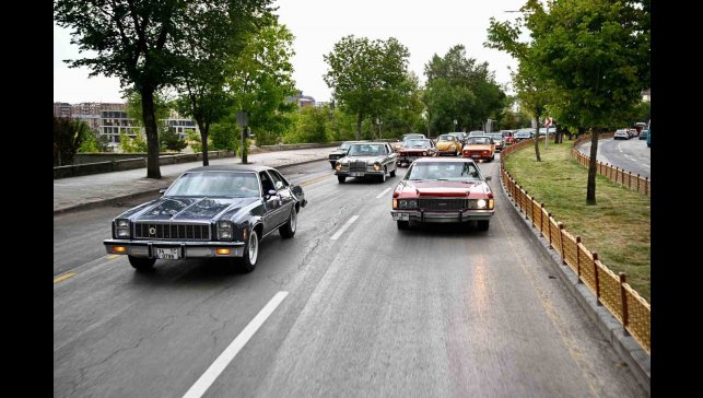 Klasik otomobiller Erzurum'da görücüye çıktı