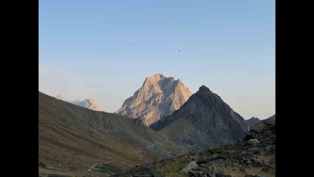 Yüksekovalı dağcılardan Cilo Dağı'na zirve tırmanışı