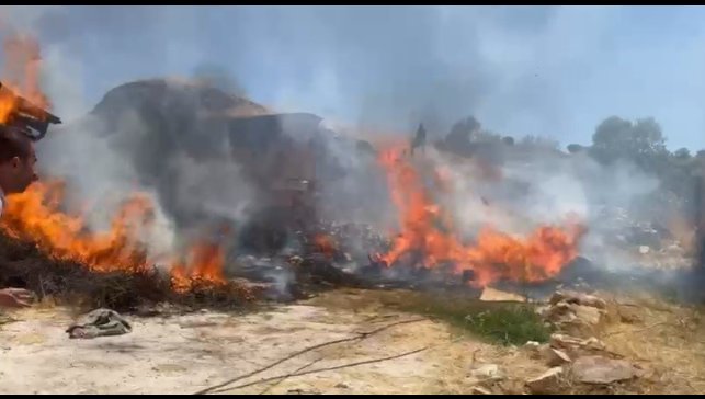 750 yıllık kervansaray alevlere teslim oldu: 2 kişi yaralandı