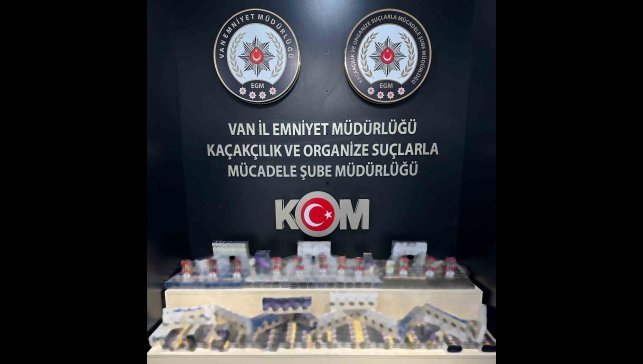 Van'da gümrük kaçağı malzemeleri ele geçirildi