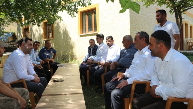 Karlıova Kaymakamı Abdulselam Bıçak'tan köy ziyaretleri