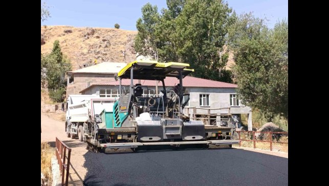 Muş'ta BSK yol yapım çalışmaları sürüyor