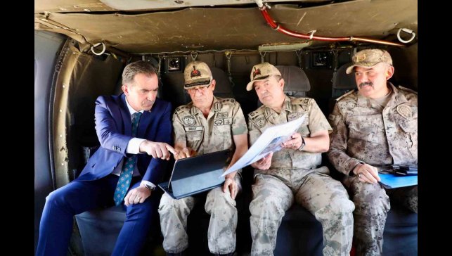 Vali Karakaya Çarho etkinlik alanını havadan inceledi