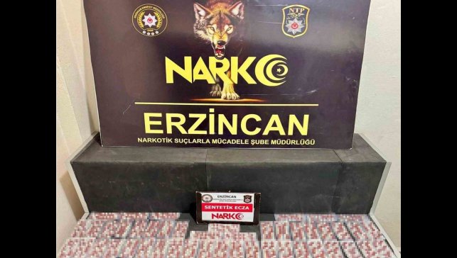Erzincan'da 643 adet sentetik ecza maddesi ele geçirildi