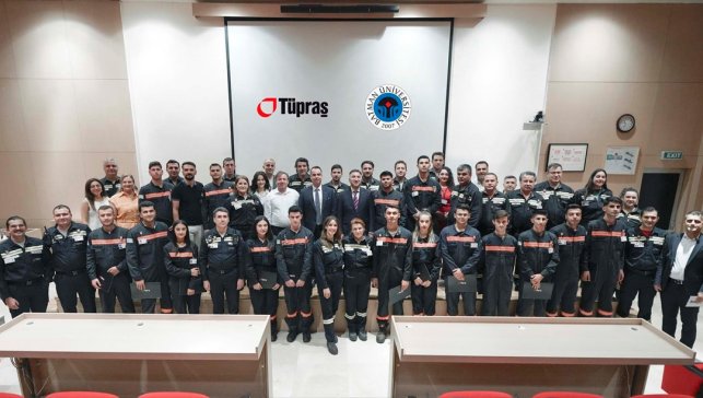 Batman Üniversitesi ve Tüpraş iş birliğiyle gerçekleştirilen Temel Rafinericilik Staj Programı tamamlandı