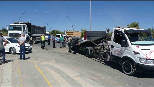 Malatya'da 4 aracın karıştığı kazada: 9 kişi yaralandı