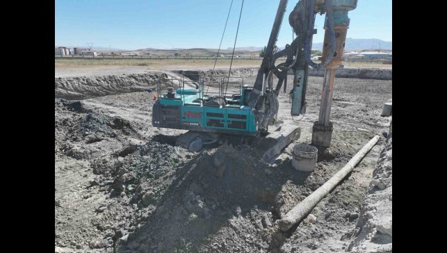 Ağrı İl Özel İdaresinin yeni hizmet binası için çalışmalar başladı