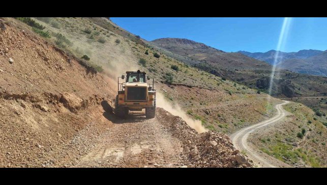 Yaylada üretilen tonlarca Tulum Peyniri at sırtında değil yeni yapılan yolla şehre ulaştırılacak