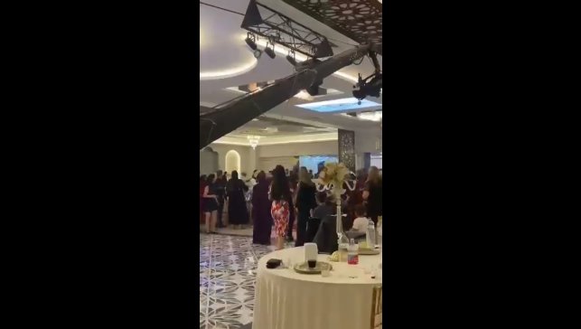 Düğün salonunda çıkan kavgada bir kadın kalp kriz geçirerek hayatını kaybetti