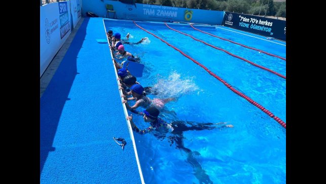 Tercan'da yüzme kursu açıldı