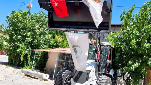 Ağın Belediyesi filosuna yeni araç kattı