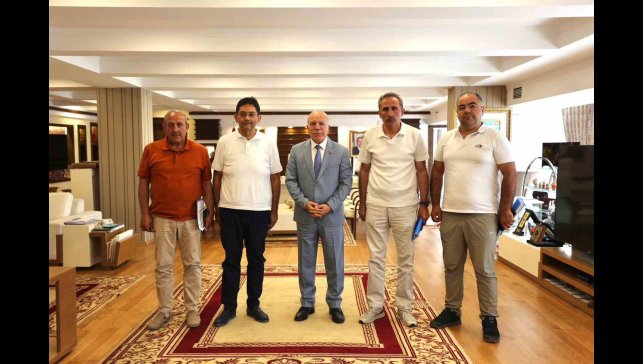 Pasinler'e süt toplama merkezi