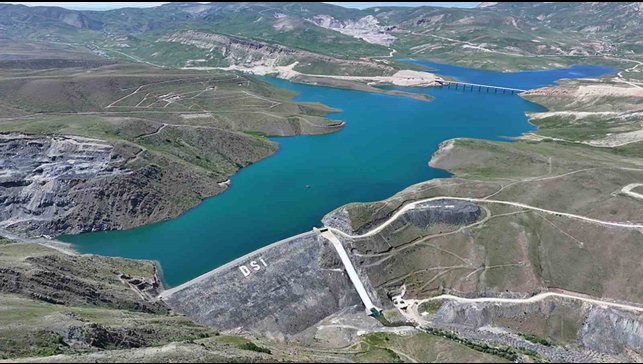 Erzincan Turnaçayırı Barajı Sulaması inşaatında çalışmalar devam ediyor