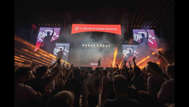 Sagopa Kajmer'den Erzurum'da unutulmaz performans