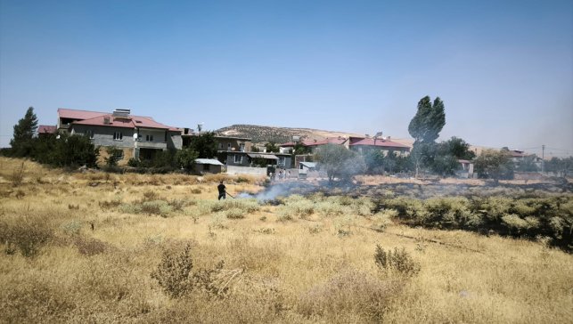 Güroymak'ta çıkan yangın söndürüldü