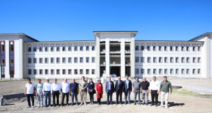 Tıp Fakültesi binasıyla Ağrı sağlıkta bölgesel güç kazanacak