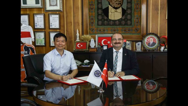 Atatürk Üniversitesi ile Çin'in Southwest Üniversitesi arasında iş birliği protokolü