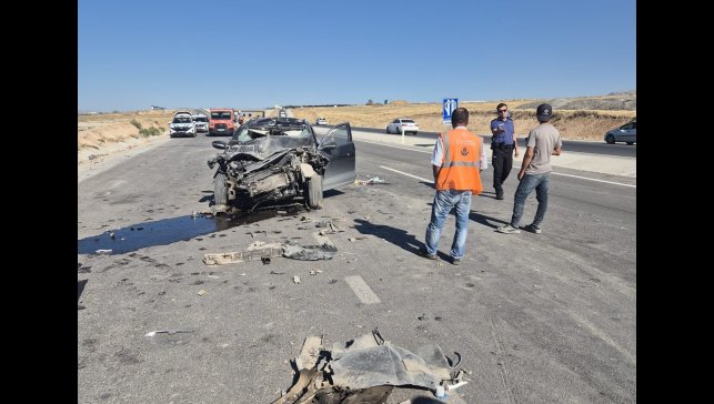 Malatya'da kamyon ile otomobil çarpıştı: 1 ölü
