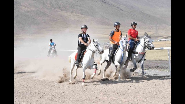 Umudum Köyü tarihi bir yarışmaya daha ev sahipliği yapacak