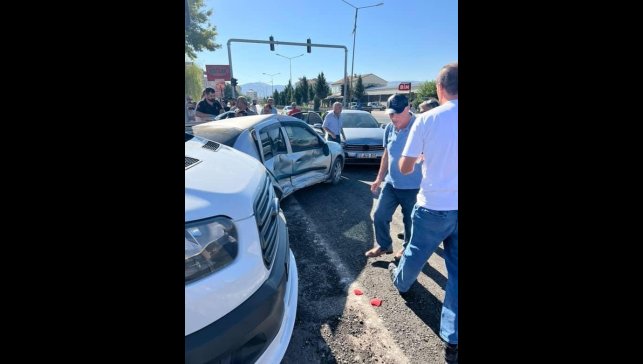 Elazığ'da zincirleme trafik kazası: 1 yaralı