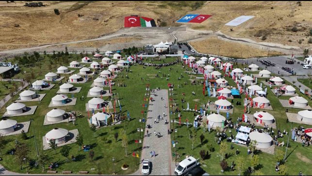 Malazgirt Zaferi'nin 954'üncü yıl dönümü kutlamaları Ahlat'ta başladı