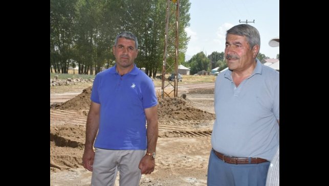 Patnos'ta yol ve altyapı çalışmaları hızlandı.