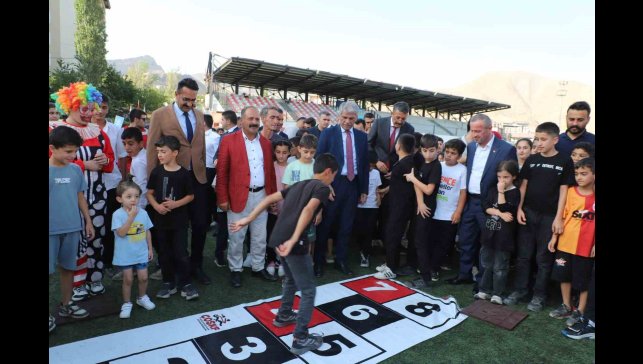 Hakkari'de Bir Anadolu Şenliği başladı