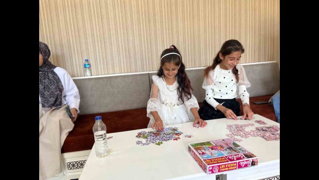 Patnos'ta ailesinin desteğine ihtiyaç duyan çocuklara moral etkinliği