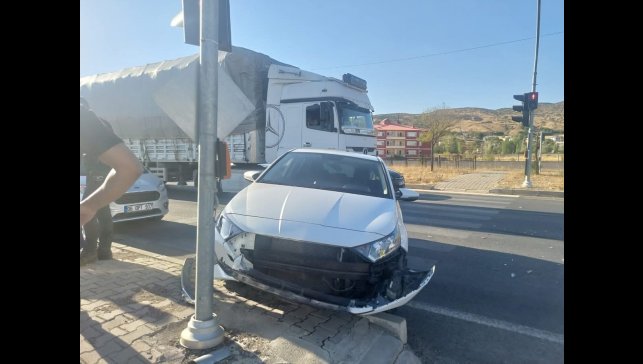 Bingöl'de trafik kazası: 1 yaralı