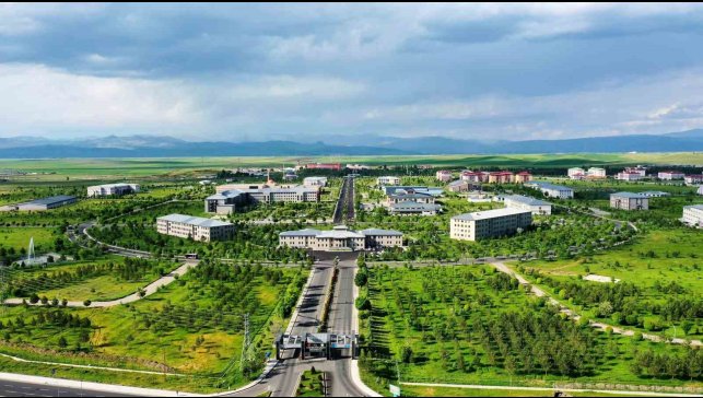 AİÇÜ, 2025 YKS'de yüzde 100 doluluk oranına ulaştı