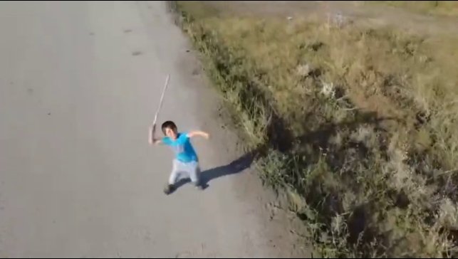 Bir çocuğun drone ile sınavı