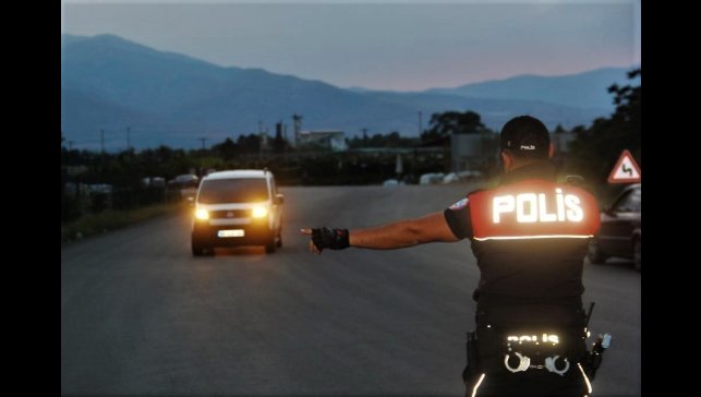 Erzincan'da aranması bulunan 15 şahıs yakalandı