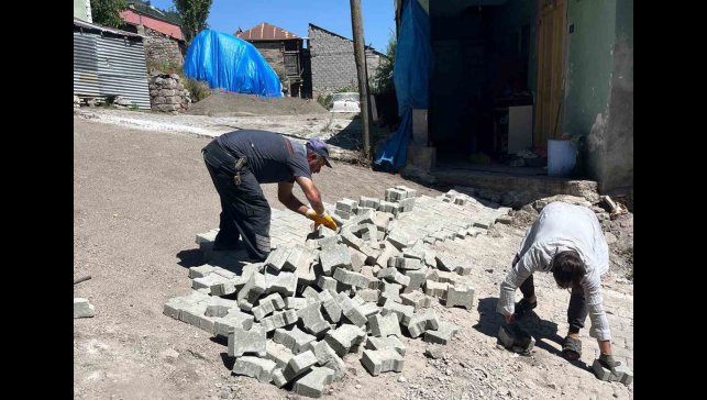 Posof'ta yol yapım çalışmaları sürüyor