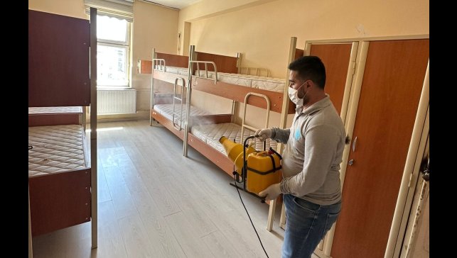 Belediyeden okullarda ilaçlama ve dezenfeksiyon