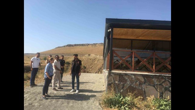 Susuz Şelalesi'nde çevre düzenlemesi yapılıyor