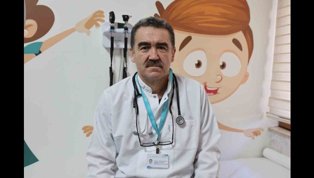 Uzm. Dr. Çoban: "Eller, akan bir suda sabun eşliğinde en az 20 saniye yıkanmalıdır"