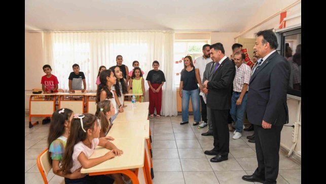 Tunceli'de halı saha bakım onarım protokolü