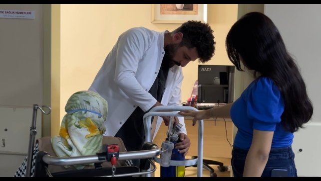 Yüksekova'da günlük 65 kişiye evde sağlık hizmeti veriliyor