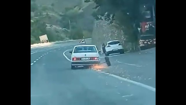 Tofaş Şahin'in seyir halindeyken tekeri koptu, facianın eşiğinden dönüldü