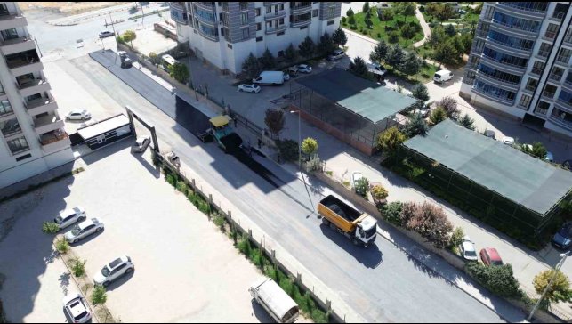 TOKİ konutları çevresinde yol ve altyapı yenileniyor