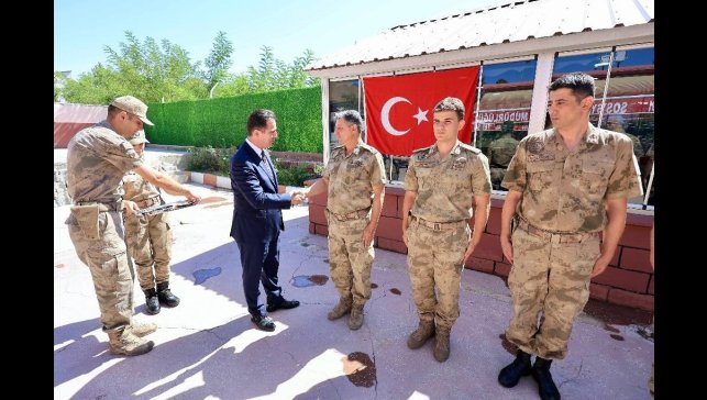 Bitlis İl Jandarma Komutanlığı'nda rütbe töreni