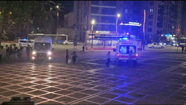 Elazığ'da bıçaklı kavga: 2 yaralı