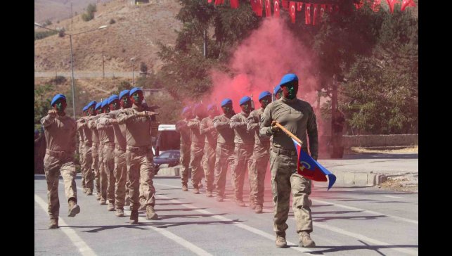 Bitlis'te 30 Ağustos Zafer Bayramı kutlamaları